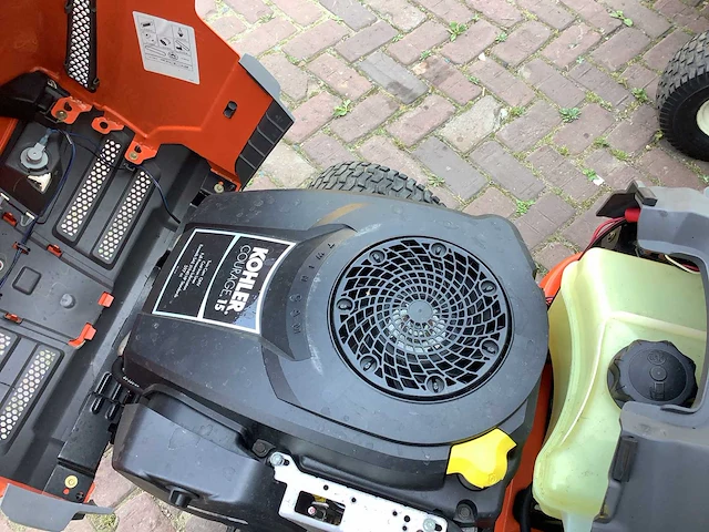 Husqvarna lt5 zitmaaier - afbeelding 4 van  5