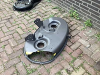 Husqvarna maaidek - afbeelding 1 van  2