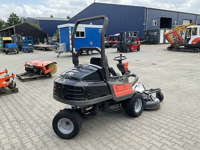 Husqvarna pt26d commercial 4x4 zitmaaier met aanbouwdelen - afbeelding 8 van  43