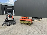 Husqvarna pt26d commercial 4x4 zitmaaier met aanbouwdelen - afbeelding 12 van  43