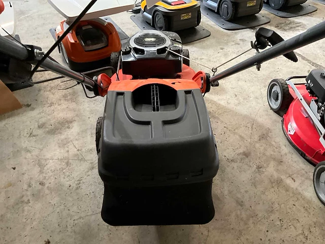Husqvarna r150sv grasmaaier - afbeelding 10 van  12