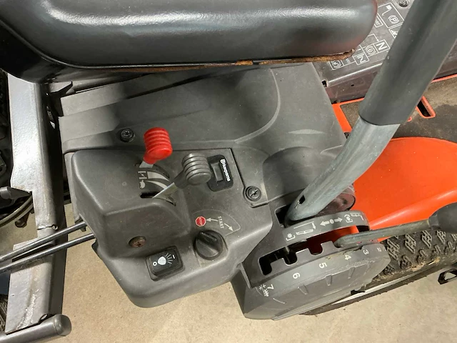 Husqvarna r15v2 zitmaaier - afbeelding 7 van  20