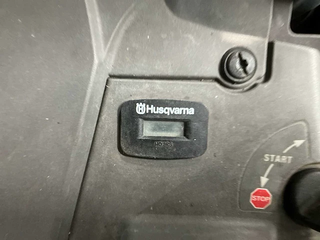 Husqvarna r15v2 zitmaaier - afbeelding 8 van  20