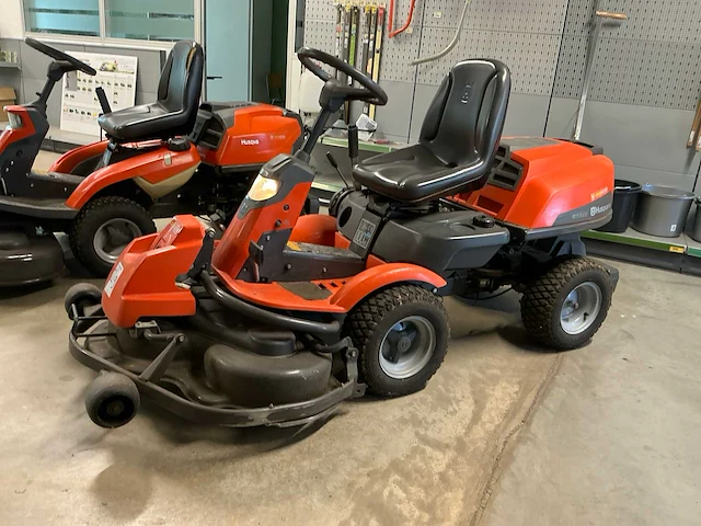 Husqvarna r15v2 zitmaaier - afbeelding 12 van  20
