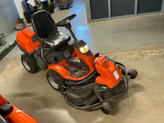 Husqvarna r15v2 zitmaaier - afbeelding 15 van  20