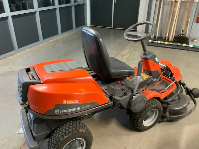 Husqvarna r15v2 zitmaaier - afbeelding 17 van  20