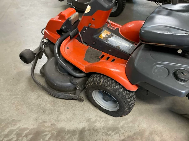 Husqvarna r15v2 zitmaaier - afbeelding 20 van  20