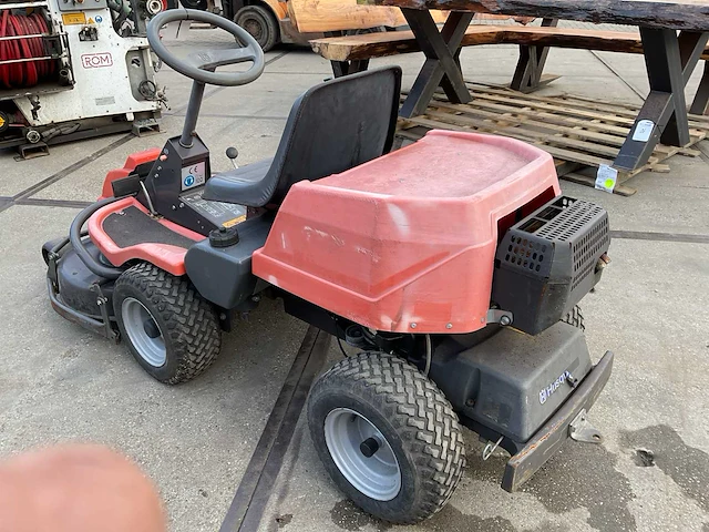 Husqvarna rider 13 zitmaaier - afbeelding 6 van  9