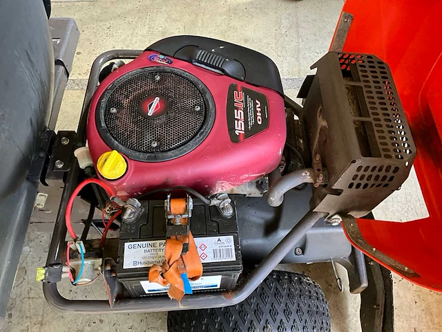 Husqvarna rider 16 zitmaaier - afbeelding 9 van  13