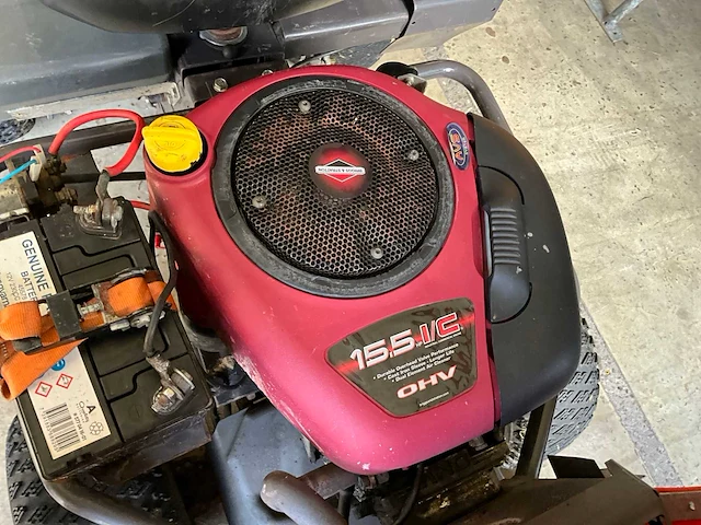 Husqvarna rider 16 zitmaaier - afbeelding 10 van  13