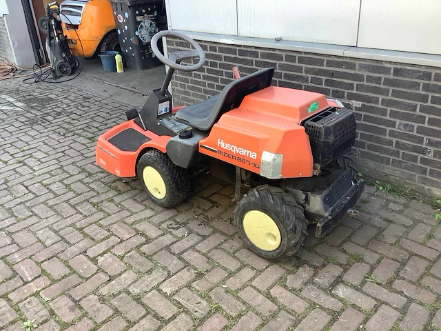 Husqvarna rider 850 zitmaaier - afbeelding 1 van  4