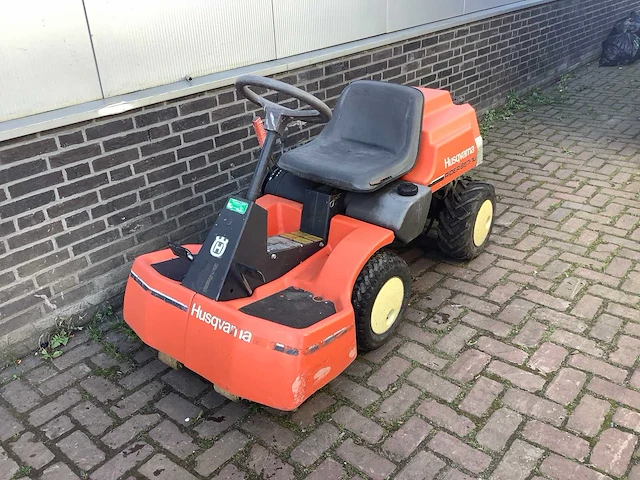 Husqvarna rider 850 zitmaaier - afbeelding 2 van  4