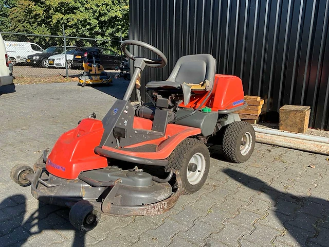 Husqvarna rider pro 15 zitmaaier - afbeelding 1 van  16