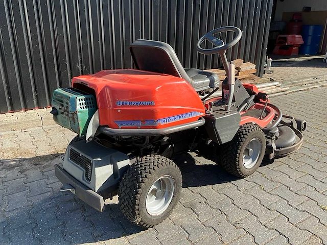 Husqvarna rider pro 15 zitmaaier - afbeelding 14 van  16