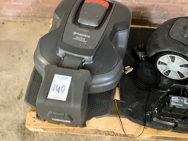 Husqvarna robotmaaier (2x) - afbeelding 4 van  6