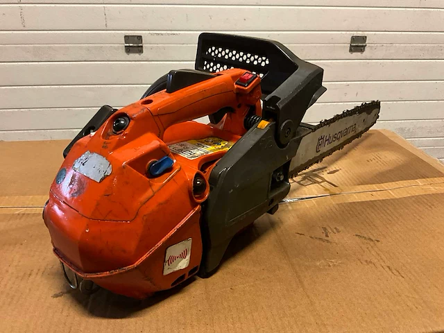 Husqvarna t435 kettingzaag - afbeelding 3 van  4