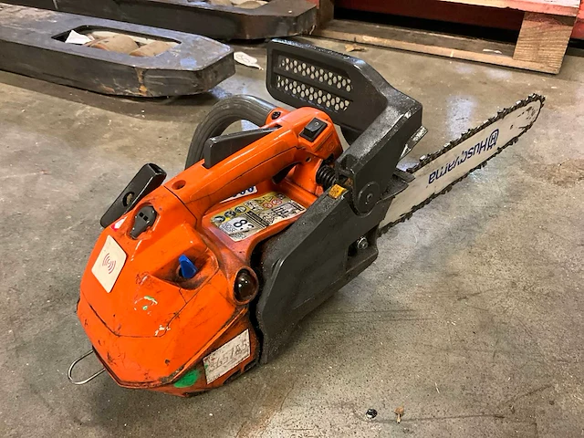 Husqvarna t435 kettingzaag - afbeelding 3 van  4
