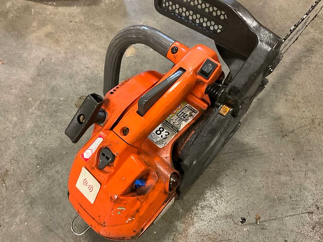Husqvarna t435 kettingzaag - afbeelding 4 van  4