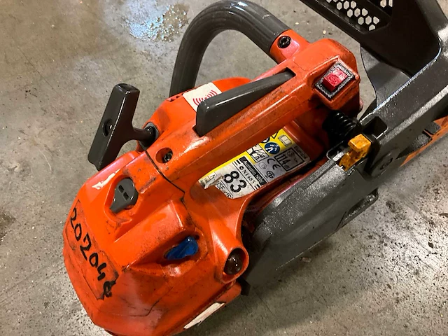 Husqvarna t435 kettingzaag - afbeelding 4 van  5