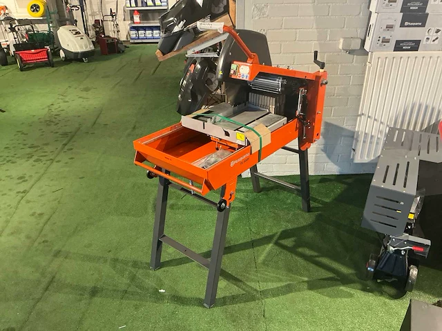 Husqvarna ts 400f zaagtafel “ongebruikt” - afbeelding 1 van  16