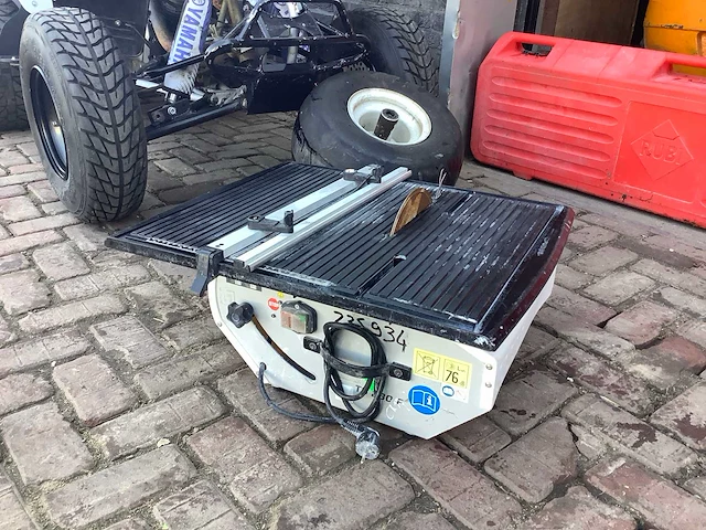 Husqvarna ts230f zaagtafel - afbeelding 2 van  4