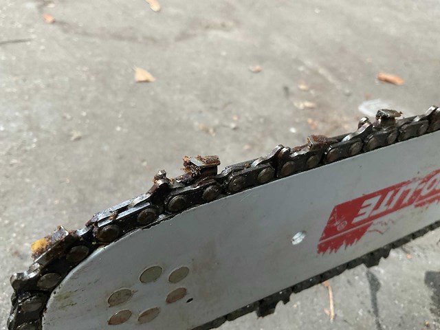 Husqvarna type 50 kettingzaag - afbeelding 6 van  6