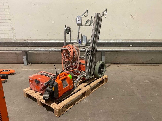 Husqvarna wandzaag frame - afbeelding 1 van  9