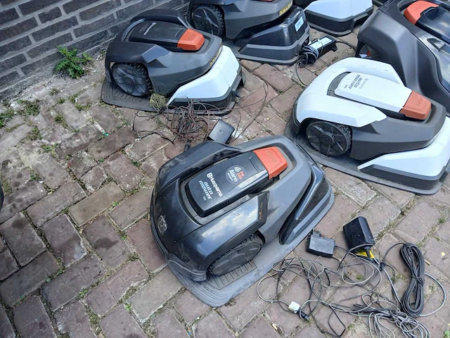 Husqvarna/gardena robotmaaier (10x) - afbeelding 4 van  8