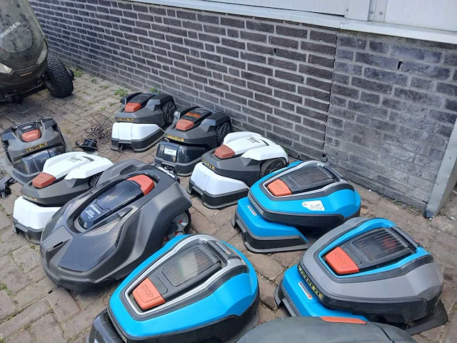 Husqvarna/gardena robotmaaier (10x) - afbeelding 5 van  8
