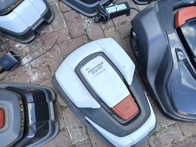Husqvarna/gardena robotmaaier (10x) - afbeelding 6 van  8