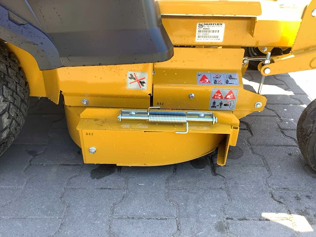 Hustler raptor 42x / 940494ce v-twin zero turn gazonmaaier - afbeelding 6 van  17