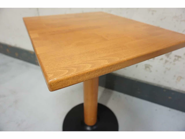Hutten - restauranttafel (4x) - afbeelding 2 van  3