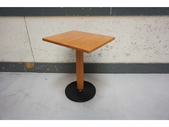 Hutten - restauranttafel (6x) - afbeelding 1 van  3