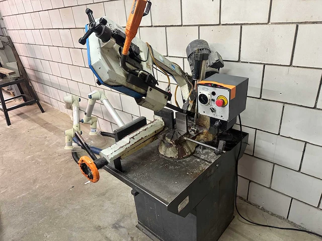 Huvema - 2007 - bs-2800 - metalen horizontale bandzaagmachine - afbeelding 2 van  6