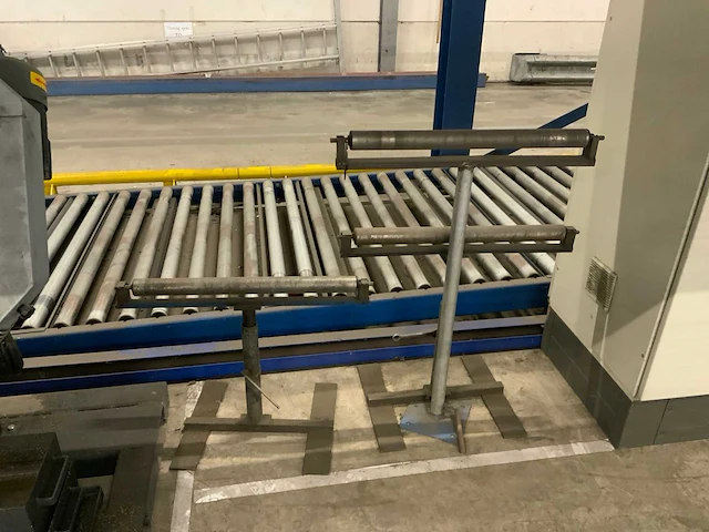 Huvema - bmsy 280 - metal horizontal band sawing machine - 2015 - afbeelding 9 van  11