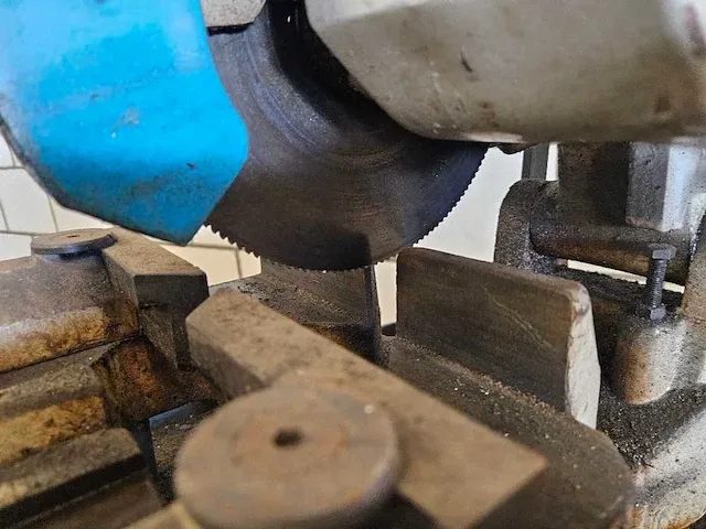 Huvema - hu 250 dv - afkortcirkelzaagmachine - afbeelding 3 van  7