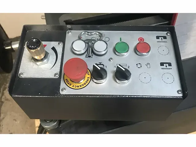 Huvema - hu230dg - bandzaagmachine - 2023 - afbeelding 5 van  8