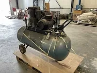 Huvema ab300-650 luchtcompressor - afbeelding 2 van  8