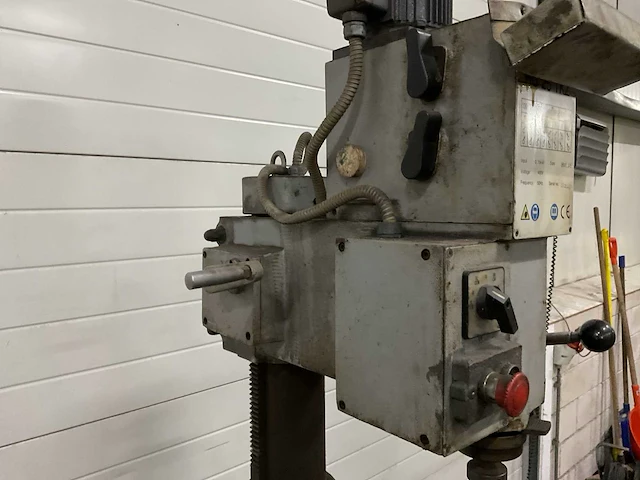 Huvema hu 25 tkz kolomboormachine - afbeelding 4 van  6