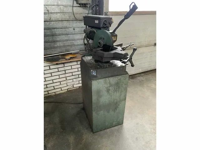 Huvema hu 250 afkortcirkelzaagmachine - afbeelding 2 van  5