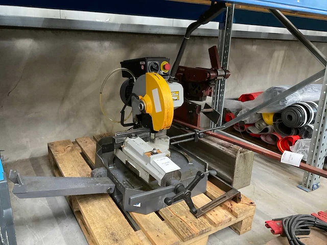 Huvema hu 315i afkortcirkelzaagmachine - afbeelding 1 van  8