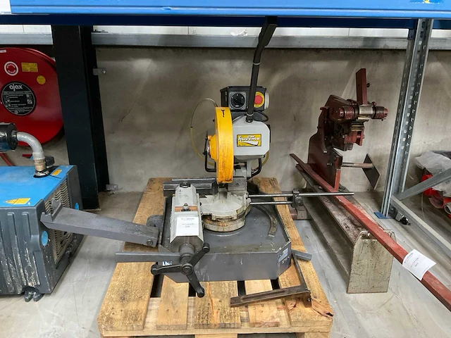 Huvema hu 315i afkortcirkelzaagmachine - afbeelding 2 van  8