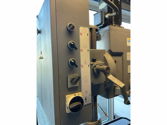 Huvema hu 32 ti kolomboormachine - afbeelding 3 van  12