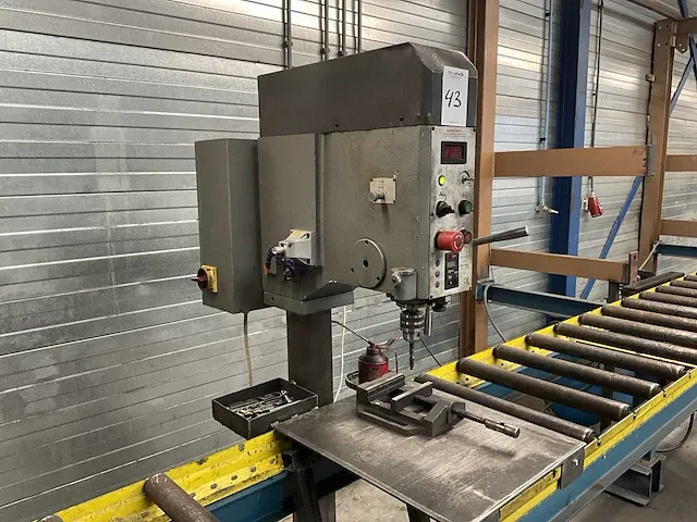 Huvema hu 32 tk vario kolomboormachine - afbeelding 10 van  17