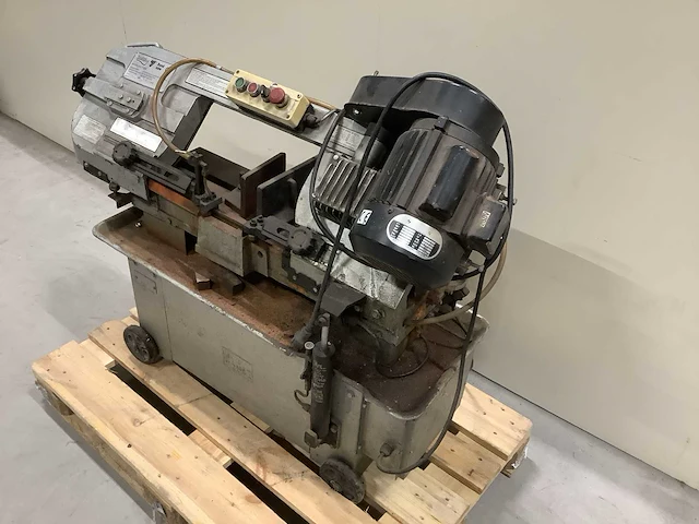 Huvema hu-712bs lintzaagmachine - afbeelding 3 van  8