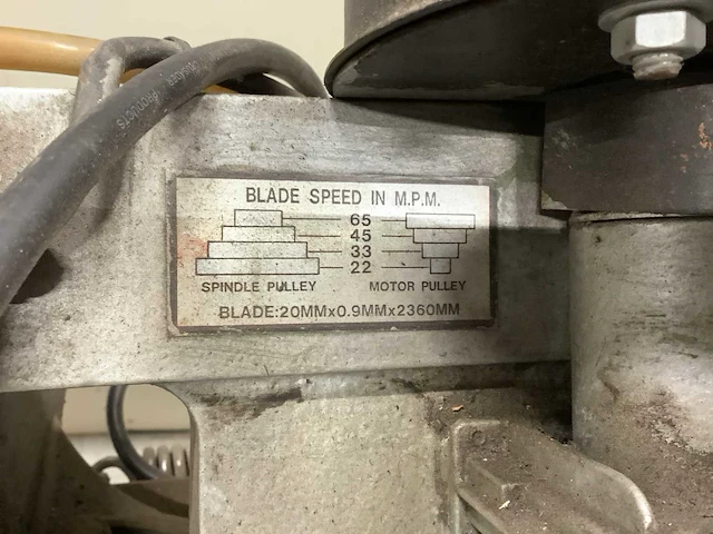Huvema hu-712bs lintzaagmachine - afbeelding 6 van  8