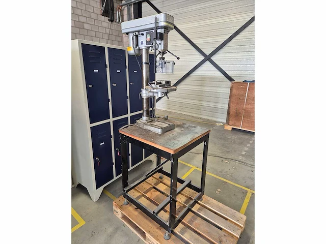 Huvema hu16 profi kolomboormachine - afbeelding 1 van  4