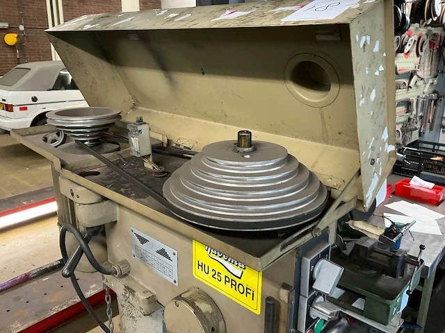 Huvema hu25 profi kolomboormachine met kruistafel - afbeelding 7 van  7