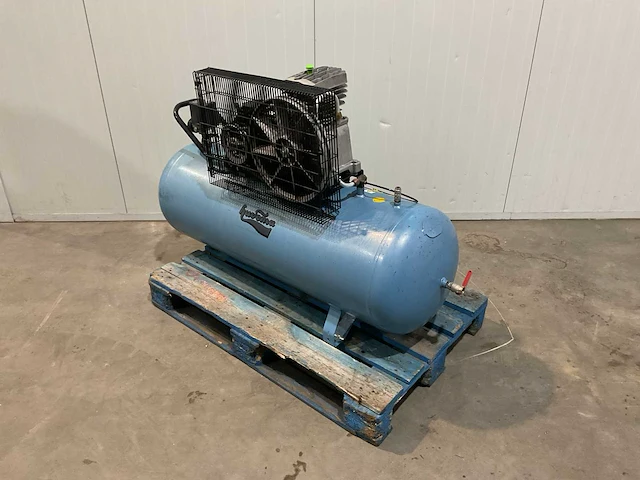 Huvema zuigercompressor - afbeelding 2 van  6