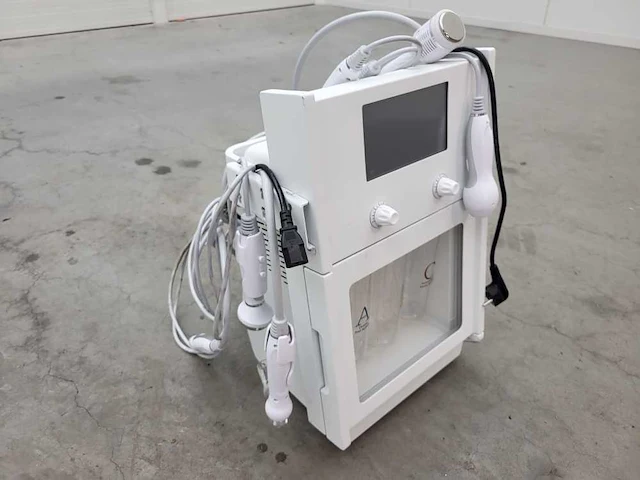 Hydrafacial apparatuur - afbeelding 2 van  9